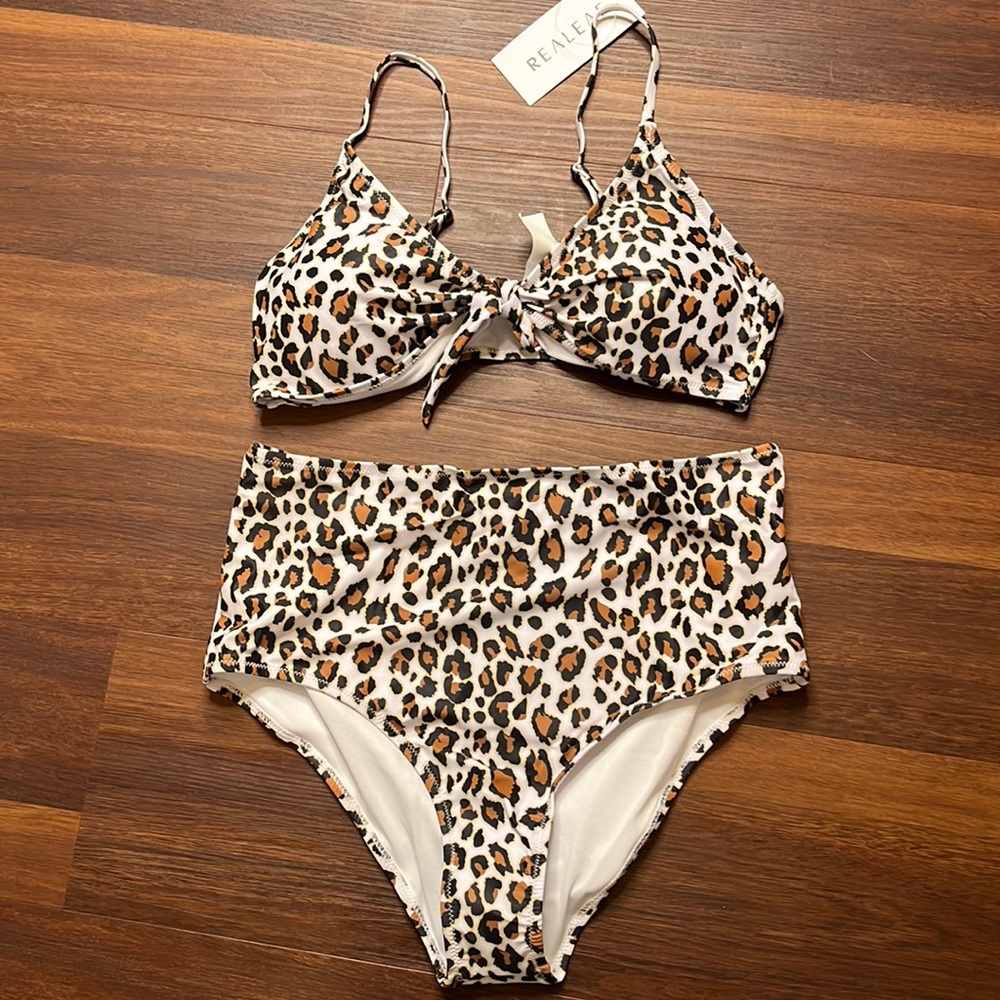 Realeaf, women’s bikini, leopard print, large, adjustable straps, new with tags